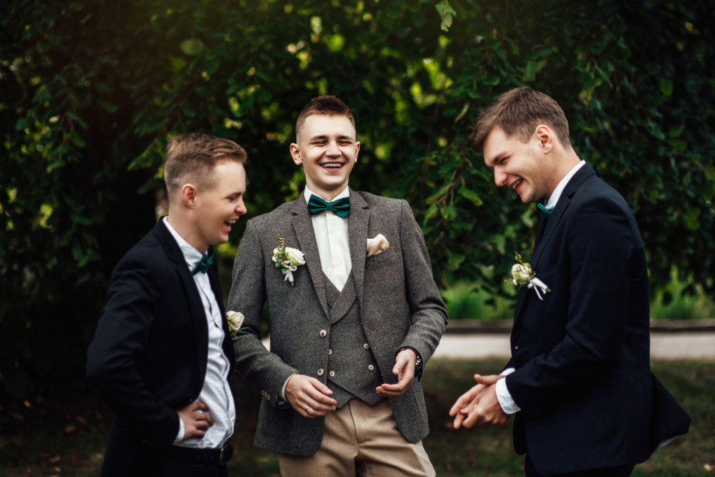 chụp ảnh cho lễ cưới, chụp ảnh ph&ugrave; rể, ảnh ph&ugrave; rể, ảnh ph&ugrave; rể cười đ&ugrave;a, ảnh ph&ugrave; rể đẹp nhất, &yacute; tưởng cho album ảnh cưới