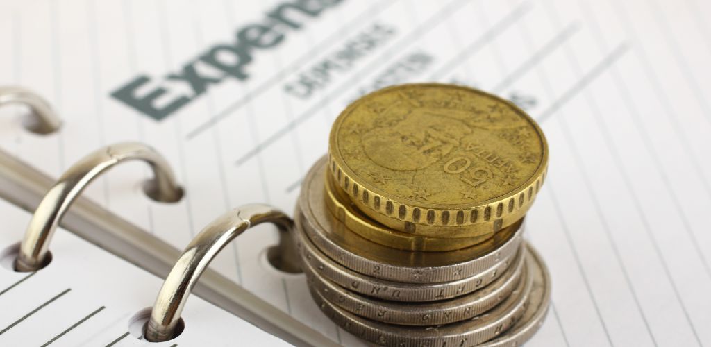 chi-phi-dam-cuoi-bao-nhieu-hop-ly-1.jpg (54 KB)