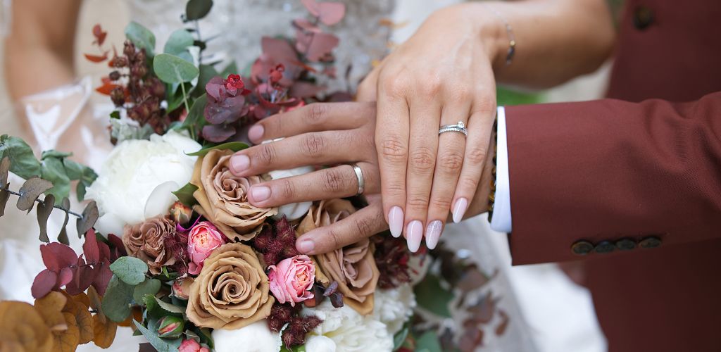 deo-nhan-cuoi-tay-nao-2.jpg (78 KB)