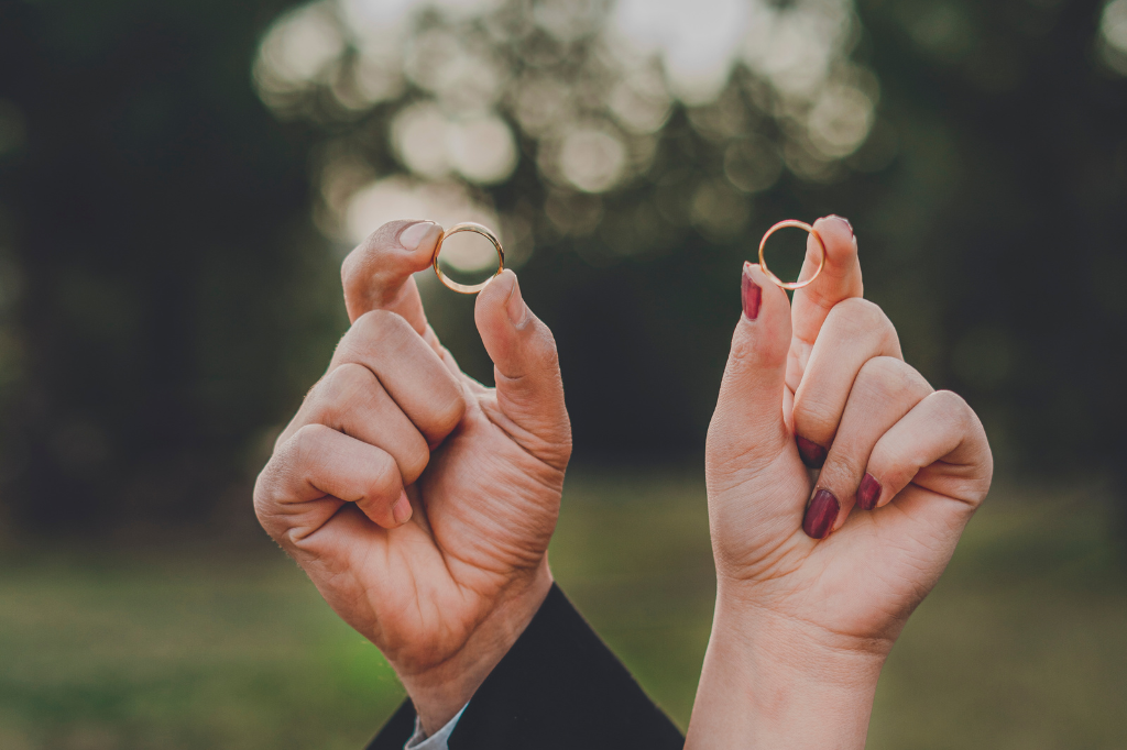 chon-nhan-cuoi-phong-thuy-2.png (825 KB)