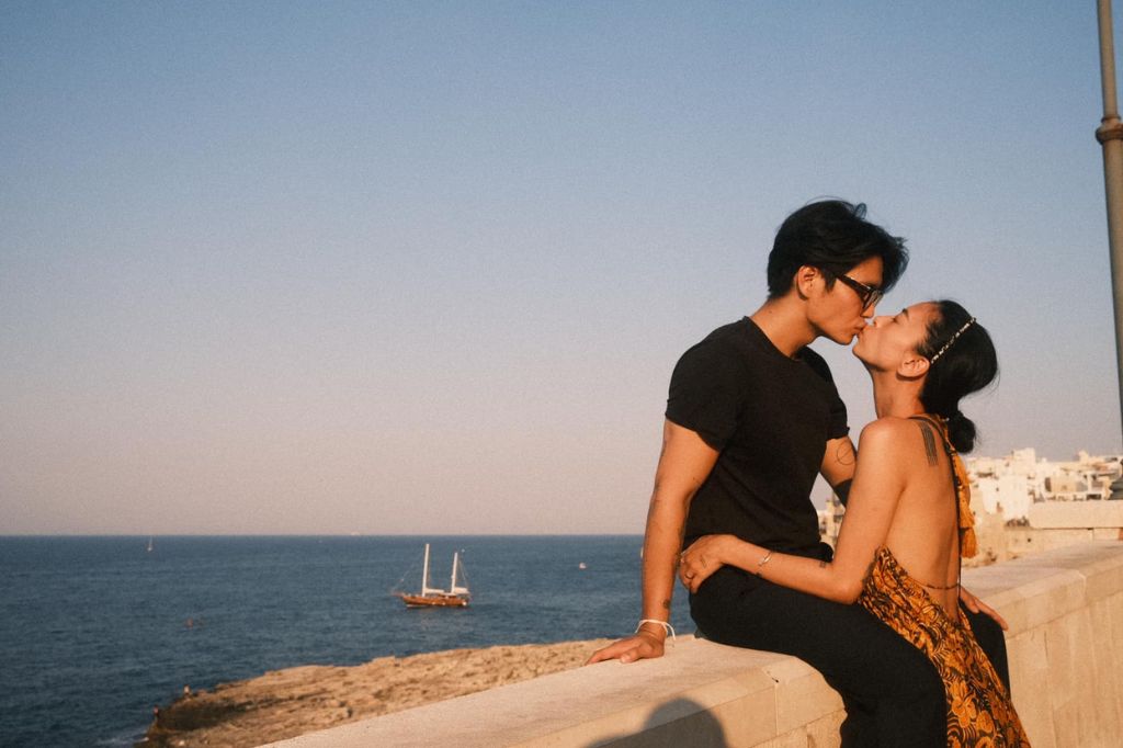 ngo-thanh-van-va-ban-trai-5.jpg (77 KB)