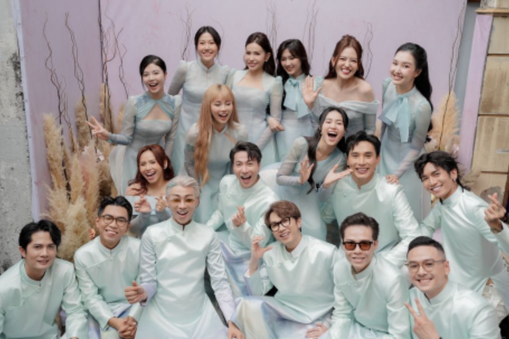 phuong-lan-va-phan-dat-5.jpg (88 KB)